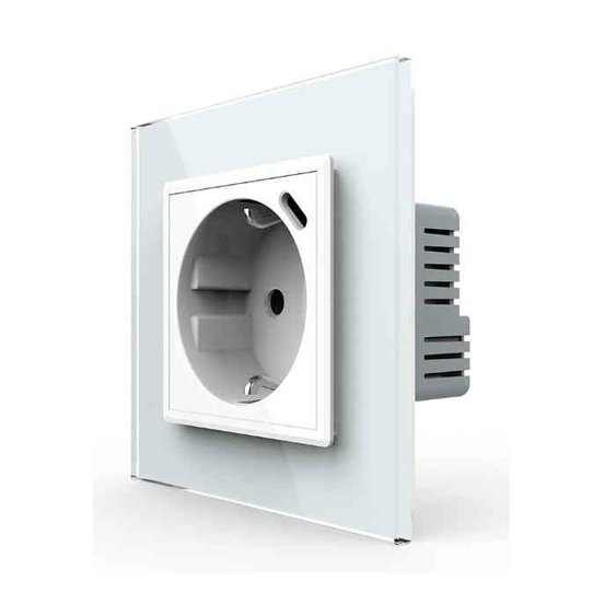 Biela_shuko_zasuvka_s_USB-C-11